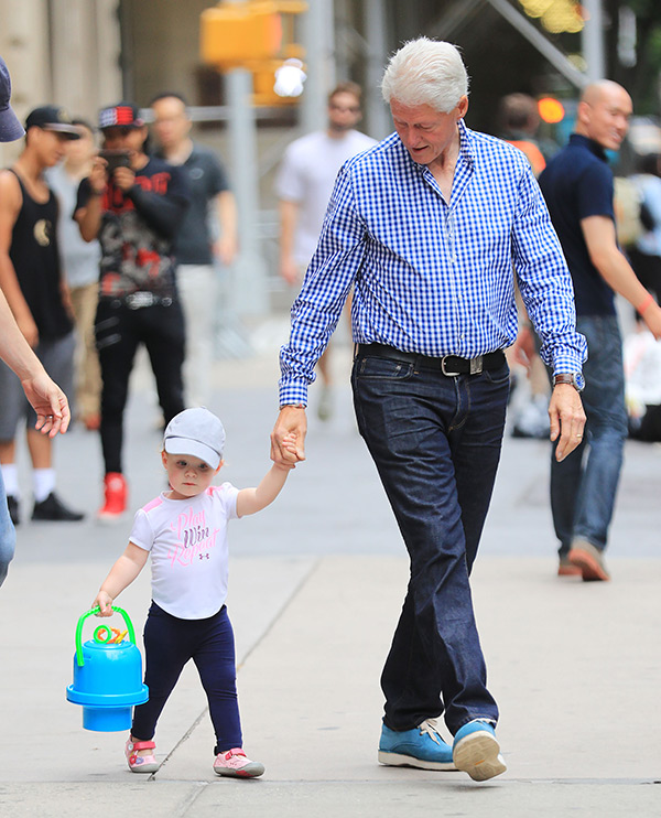 Clinton Grandchildren Pictures