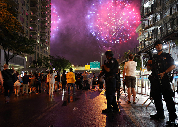 fourth-of-july-fireworks-13-ftr
