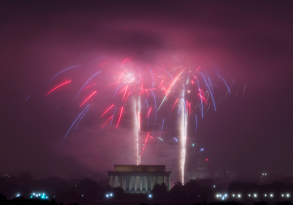 fourth-of-july-fireworks-3-ftr