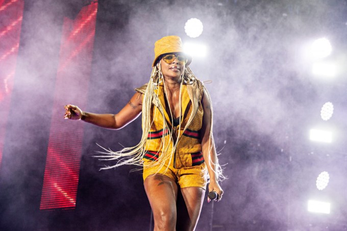 Mary J. Blige in a yellow outfit