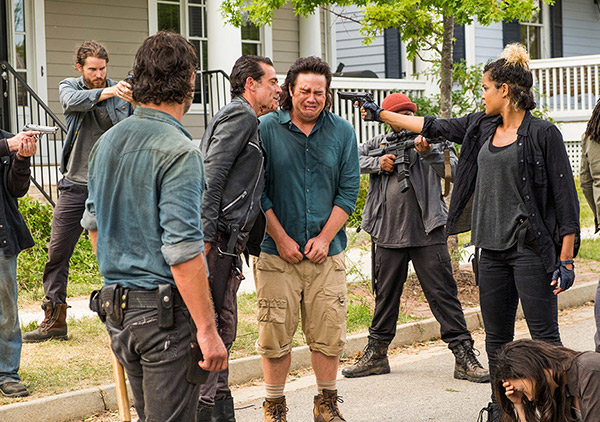 the-walking-dead-episode-708-rick-lincoln-4-935