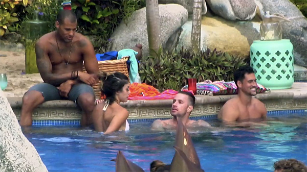 _bachelor-in-paradise-preview-lace-flirts-with-other-guys-in-front-of-grant-ftr