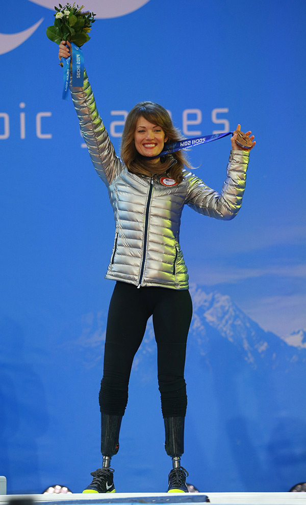amy-purdy-celebrates-bronze-medal-in-para-snowboarding