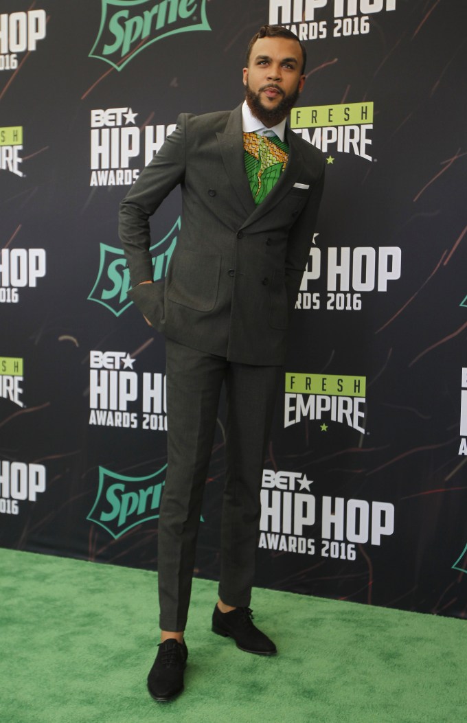 jidenna-bet-hip-hop-awards-2016-red-carpet