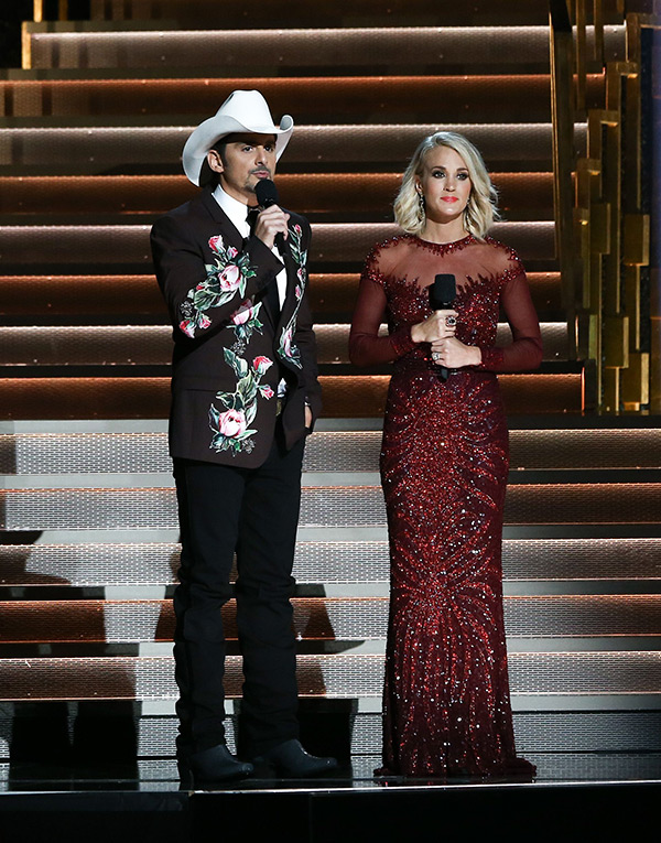 Carrie Underwood Outfits At The 2016 CMAs