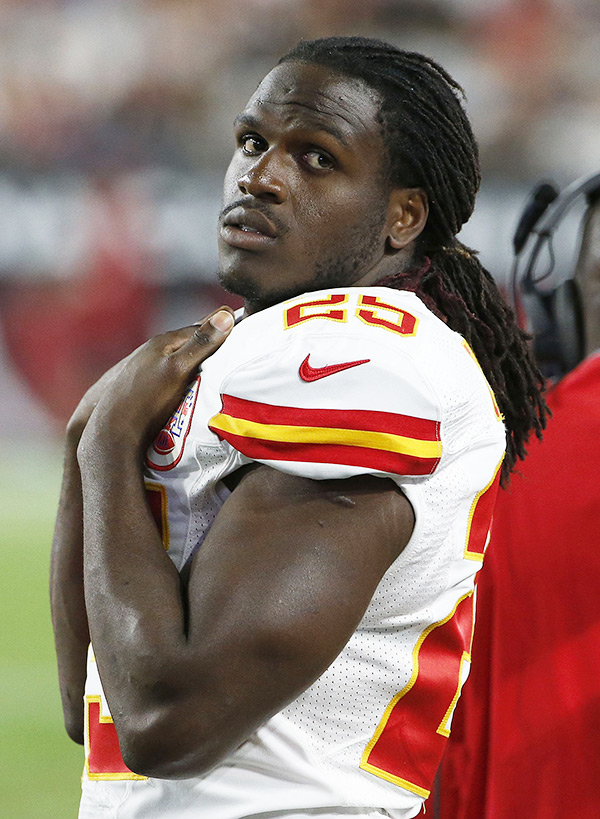 jamaal-charles-out-after-knee-injury-ftr