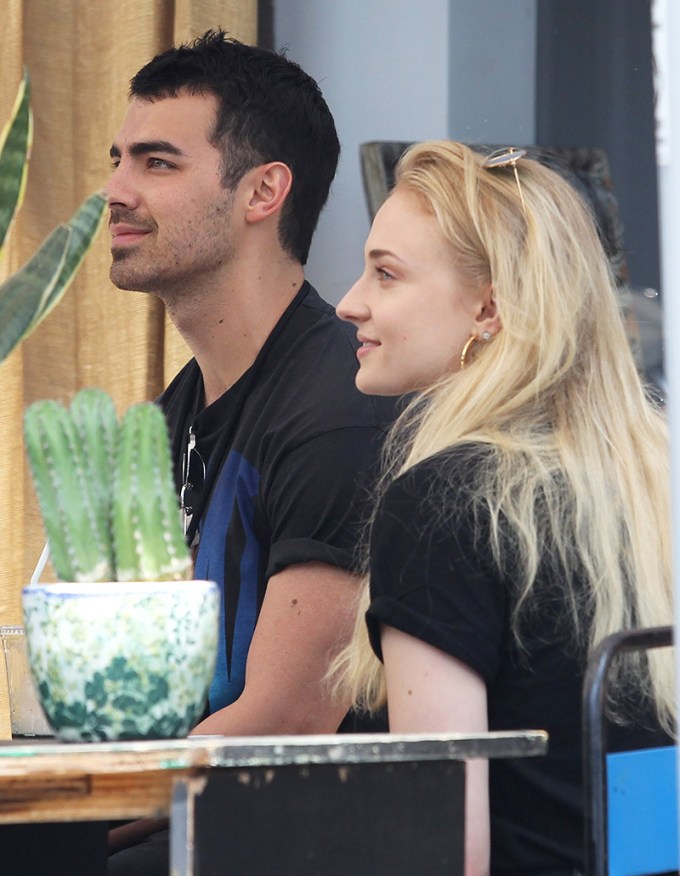 Joe Jonas & Sophie Turner Eating Outdoors