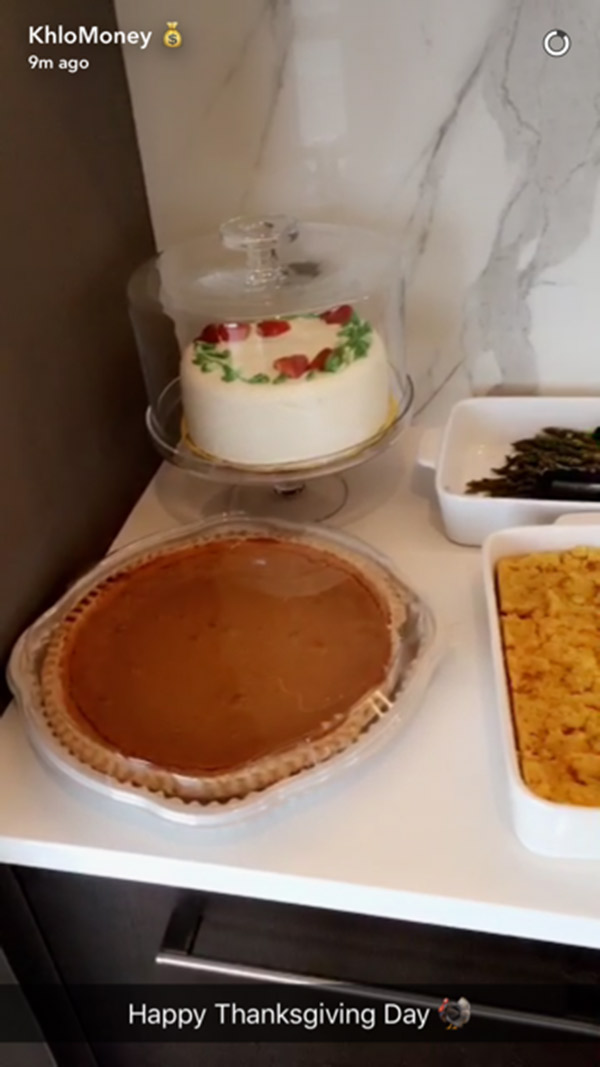 khloe-kardashian-thanksgiving