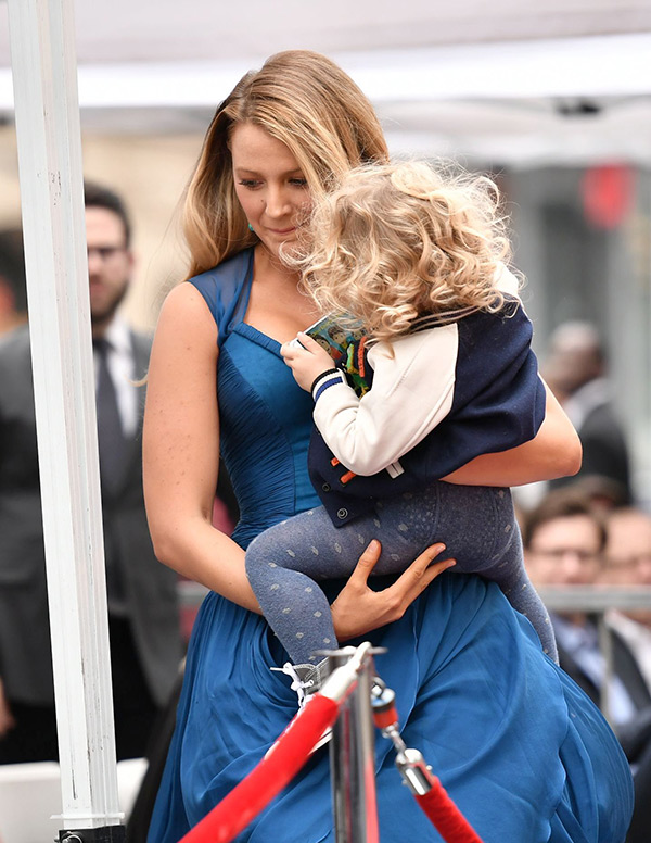 Blake Lively & daughter James Reynolds in her mom’s arms