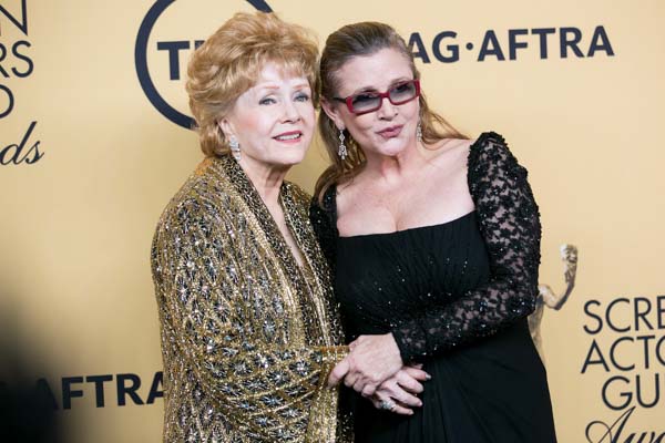 carrie-fisher-life-in-pics-22