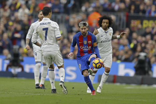el-clasico-soccer-game-barcelona-real-madrid-1