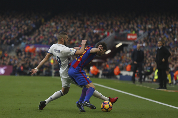 el-clasico-soccer-game-barcelona-real-madrid-3