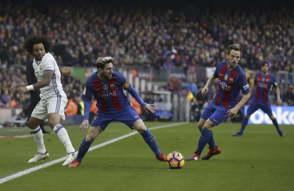 el-clasico-soccer-game-barcelona-real-madrid-6