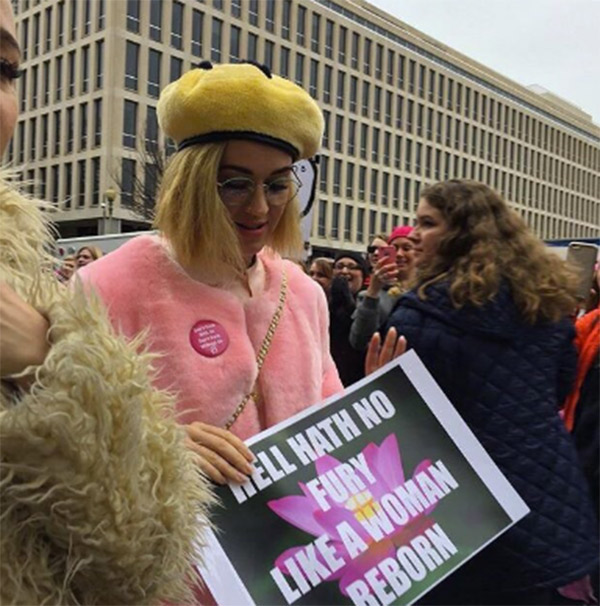 katy-perry-2-womens-march-jan-21-2017