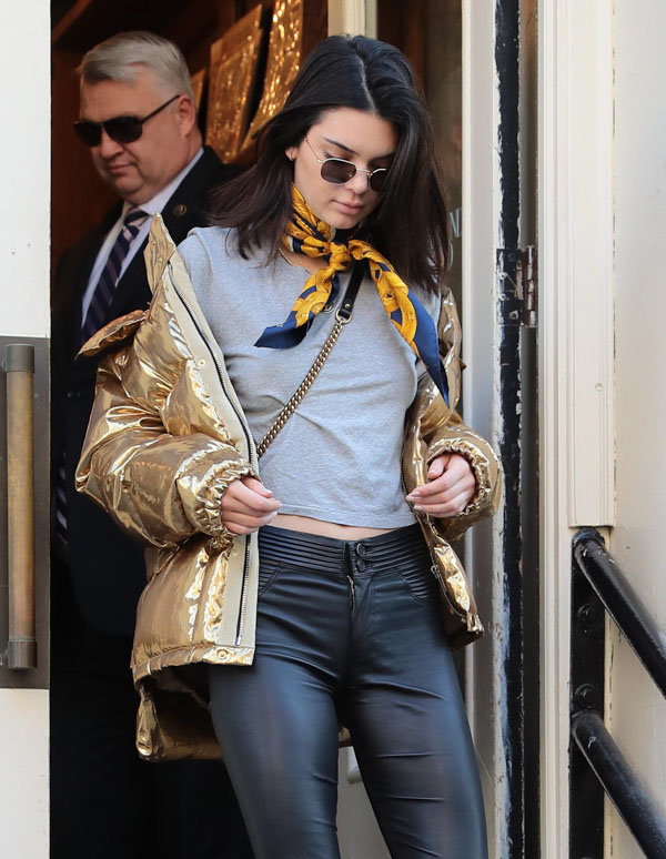 Kendall Jenner & Hailey Baldwin Out Shopping In NYC