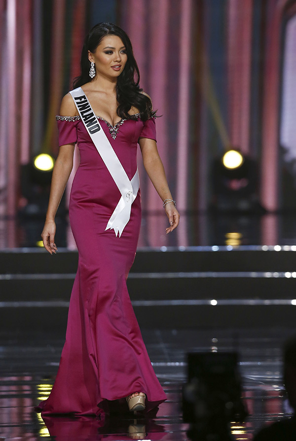 miss-universe-preliminary-showfinland