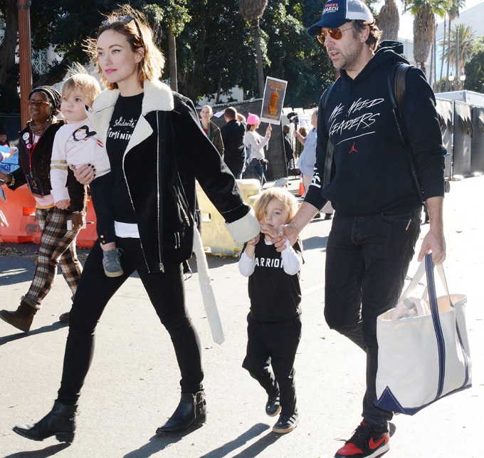 Olivia Wilde & Jason Sudeikis with their kids at the 2018 Women’s March in LA