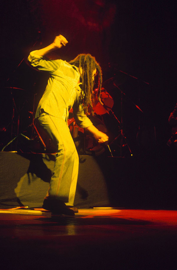 Bob Marley Dances