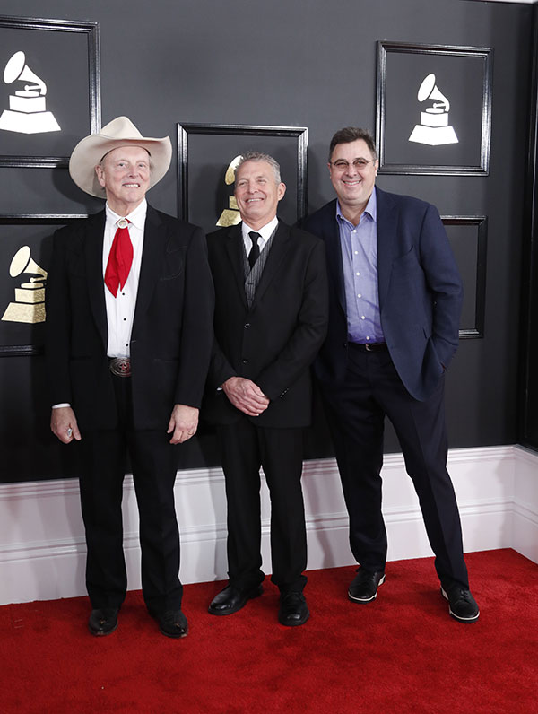 douglas-b-green-billy-thomas-and-vince-gill-grammy-awards-2017-hottest-hunks