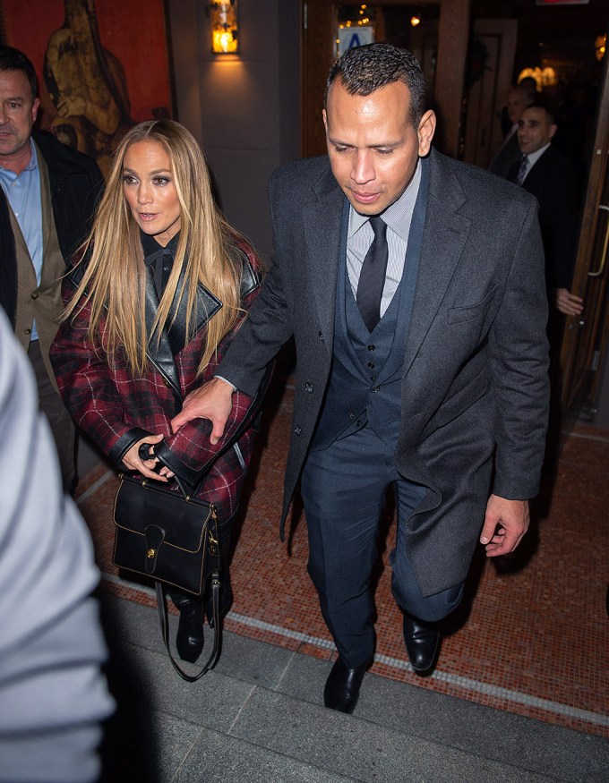Jennifer Lopez And Alex Rodriguez Out To Dinner With Friends