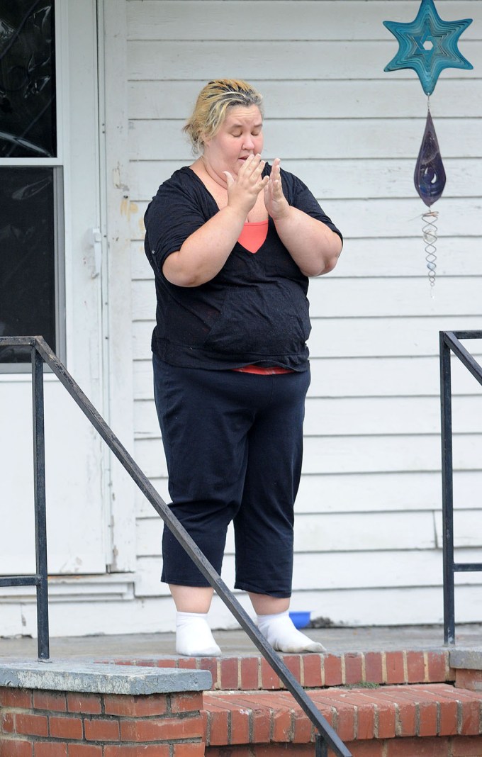 Mama June Out On Her Front Porch