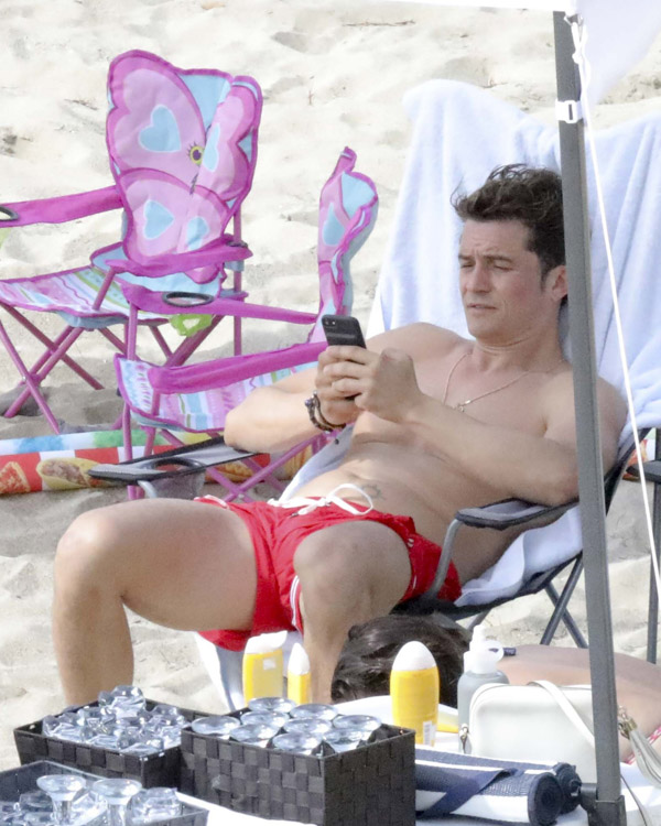 Exclusive… Orlando Bloom Vacations In France With Kristy Hinze