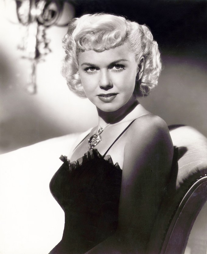 Doris Day — Photos Of The Life And Career Of Iconic Star Hollywood Life 