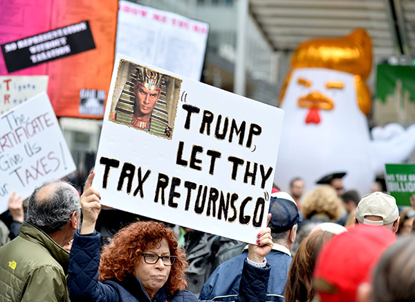 tax-march-against-donald-trump-new-york-april-15-2017