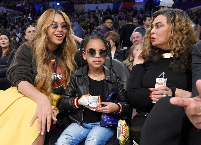 Beyonce, Blue Ivy Carter & Tina Knowles Sitting Front Row at the 2018 NBA All-Star Game