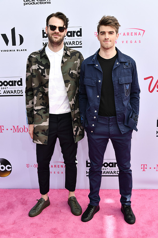 Chainsmokers-2017-bbma-red-carpet-billboard-awards-photos-2017-bbma-red-carpet-billboard-awards-photos