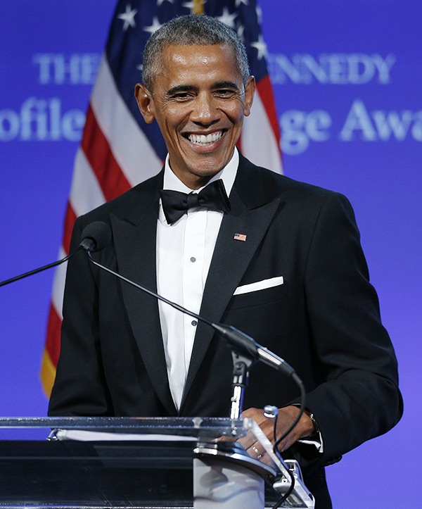 Former-US-President-Obama-awarded-2017-JFK-Profile-in-Courage-Award-ftr