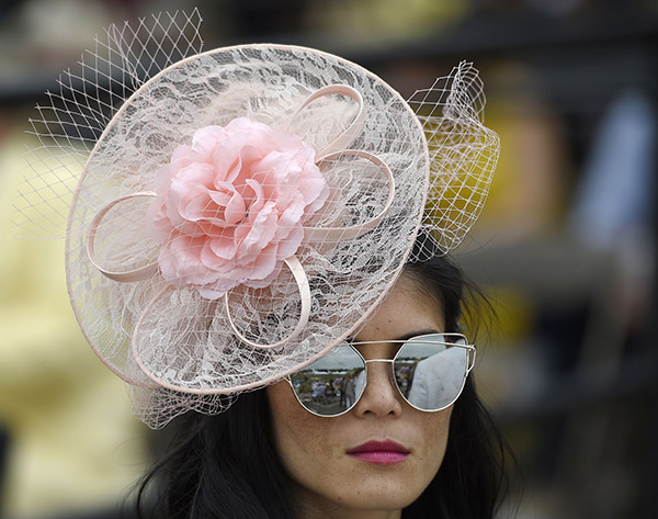 preakness-stakes-hat