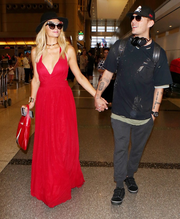 Paris Hilton & Chris Zylka Holding Hands