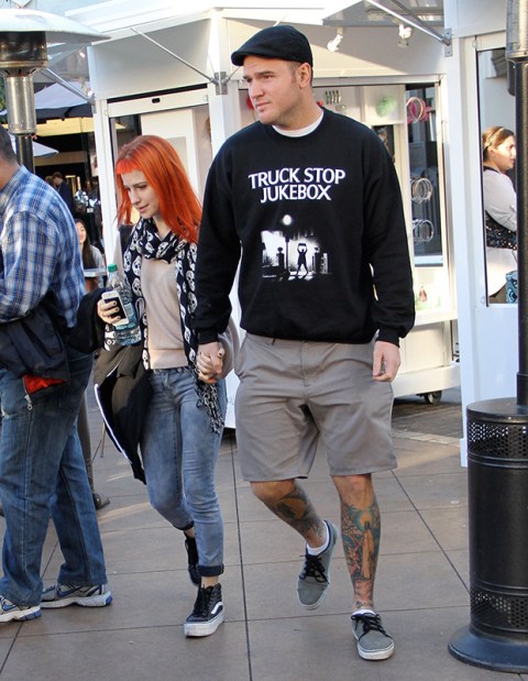 Hayley Williams Chad Gilbert Pics — See Rocker Couple – Hollywood Life