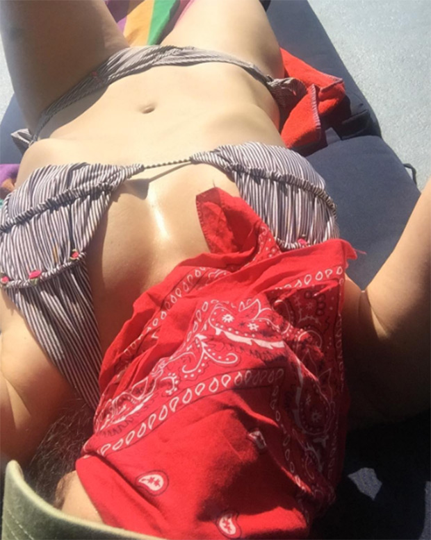 Onenigheid balkon medeleerling Sarah Silverman Flaunts Bikini Body In Sexy New Pic – Hollywood Life