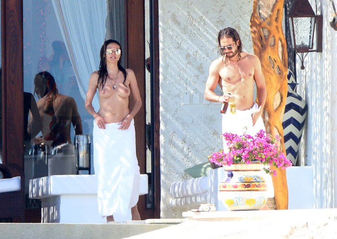Heidi Klum & new boyfriend Tom Kaulitz relax with drinks, selfies and dips in the pool while on holiday in Cabo San Lucas, Mexico.