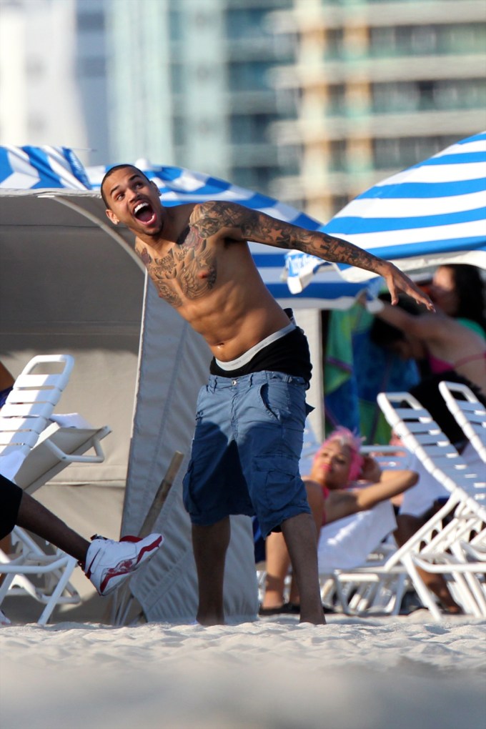 Chris Brown Hits The Beach