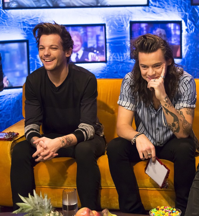 Harry Styles & Louis Tomlinson Being Interviewed On TV