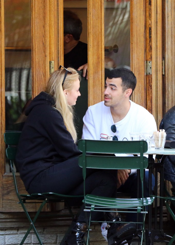 Joe Jonas & Sophie Turner on coffee date