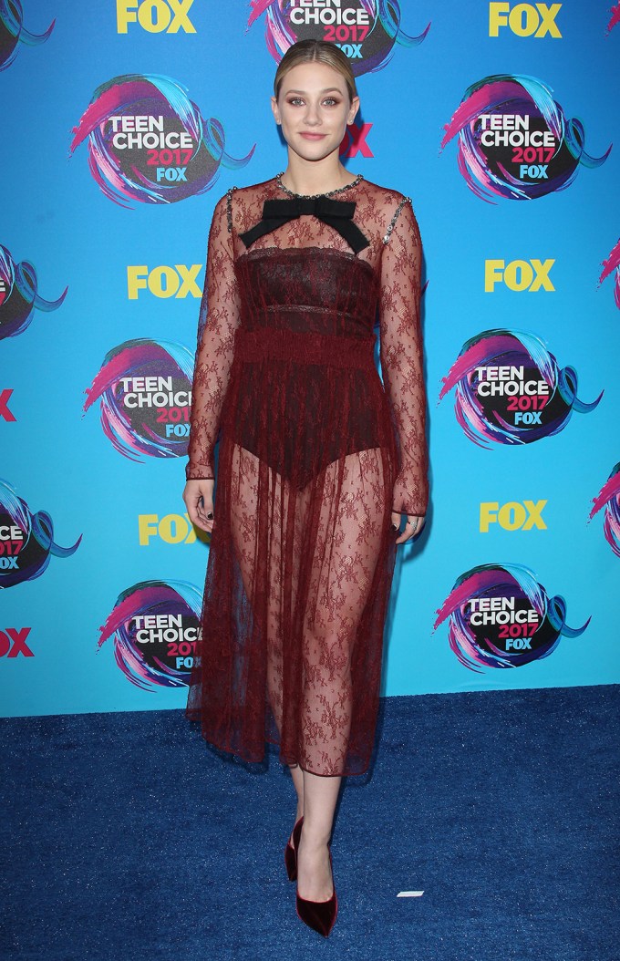 Lili Reinhart at the 2017 Teen Choice Awards
