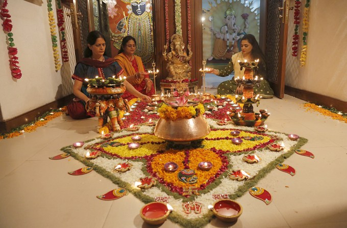 Hindu Festival, Ahmadabad, India – 19 Oct 2017
