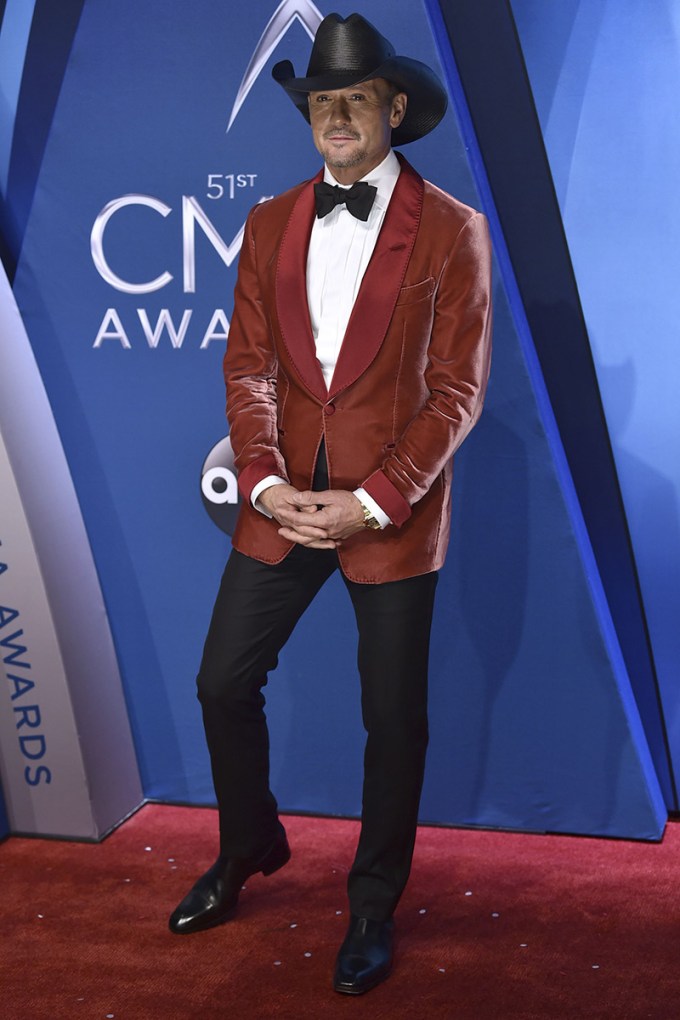 2017 CMA Awards: Men’s Fashion — See The CMAs’ Hottest Hunks