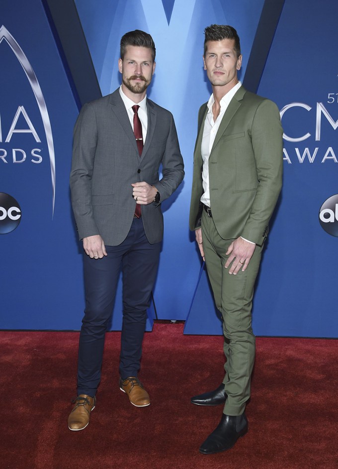 2017 CMAs Red Carpet Photos — See The CMA Awards Arrivals