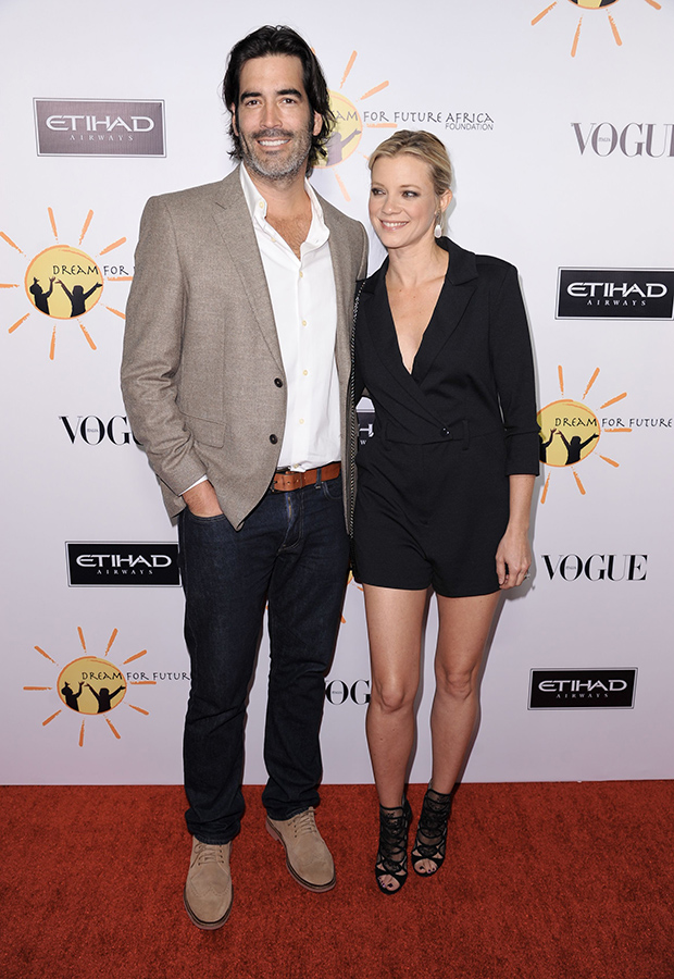 HGTV’s Carter Oosterhouse, Married to Amy Smart, Accused of Forcing Makeup Artist to Give Oral Sex