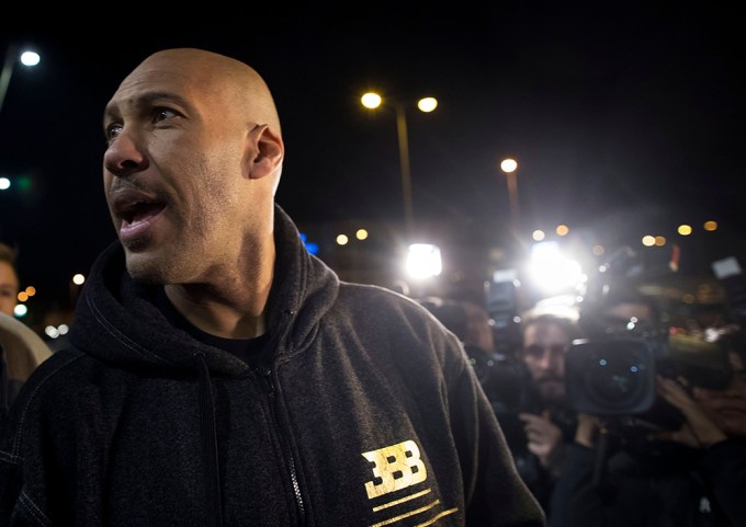 LaVar Ball Arrives At Airport