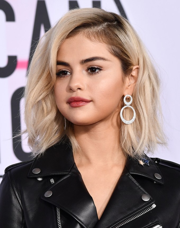 Selena Gomez At The American Music Awards On November 19, 2017