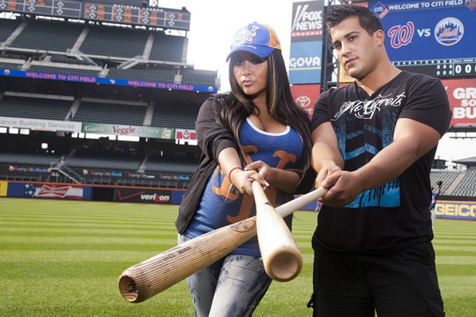 Snooki & Jionni LaValle at a New York Mets game