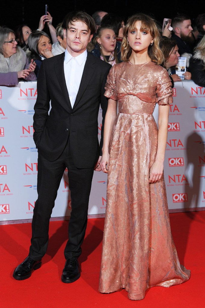 Charlie Heaton & Natalia Dyer on a red carpet