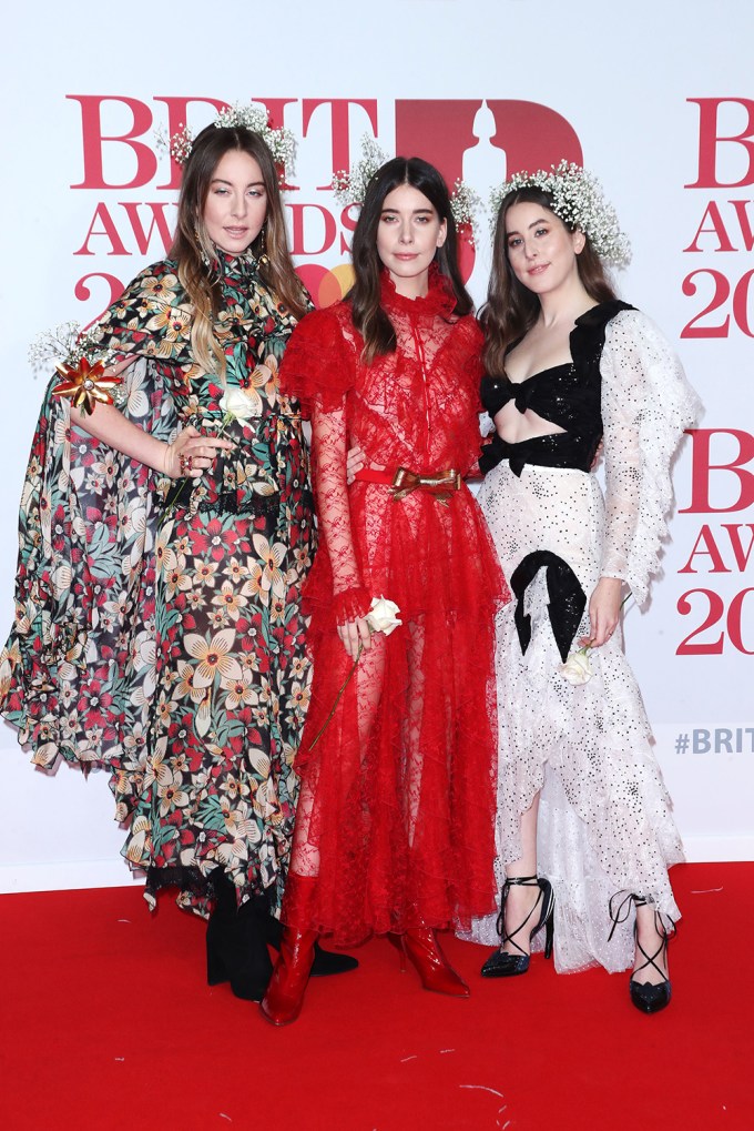 2018 Brits Red Carpet Photos — See The Brit Awards Arrivals