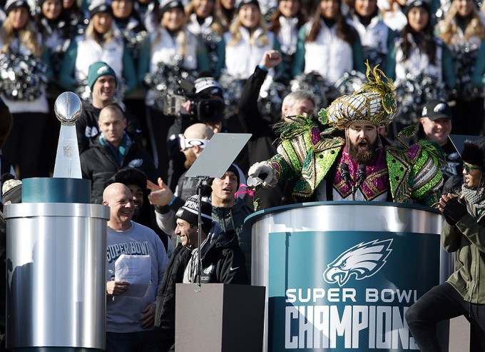 Eagles Super Bowl Victory Parade Highlights — Pics
